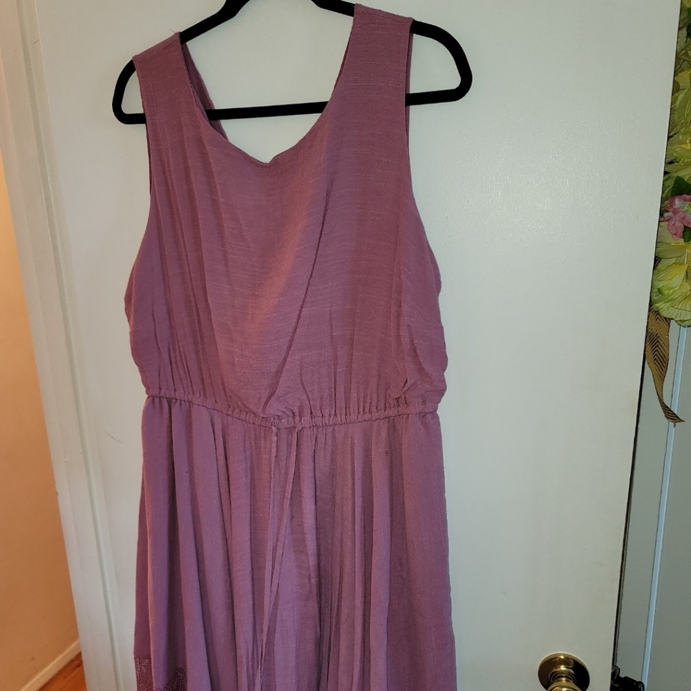 Candalite Womens size 2X dress with embroidered ends detail